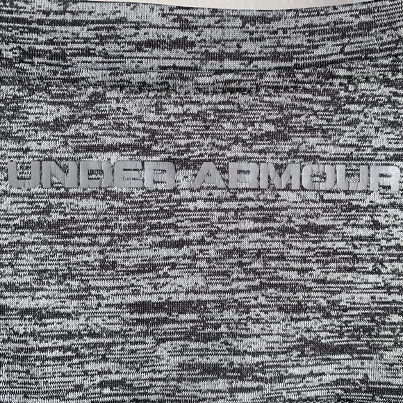 Under Armour Heathered Gray Heatgear Short Sleeve Shirt - Picture 5 of 6
